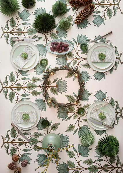 Hovedbilde Duk med blomster 170x300 - Flora Sage