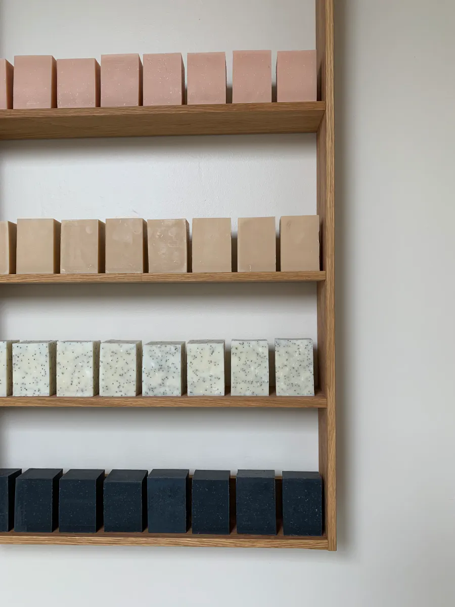 Leiresåpe med beige leire og geranium