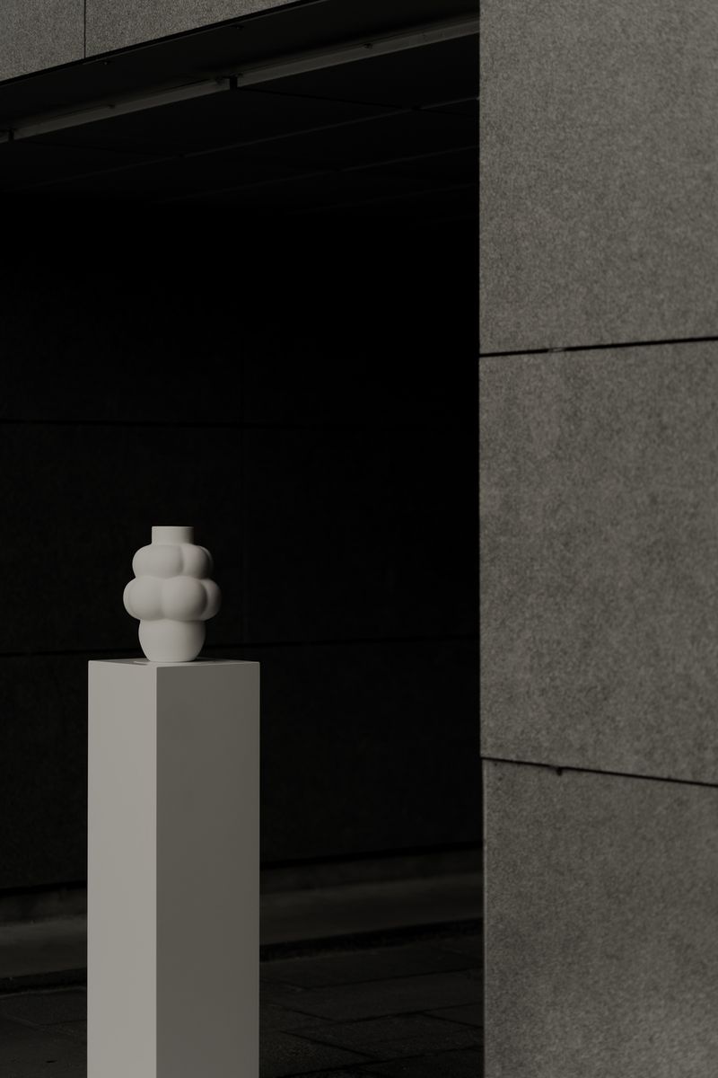 Ceramic Balloon Vase 04 Raw White